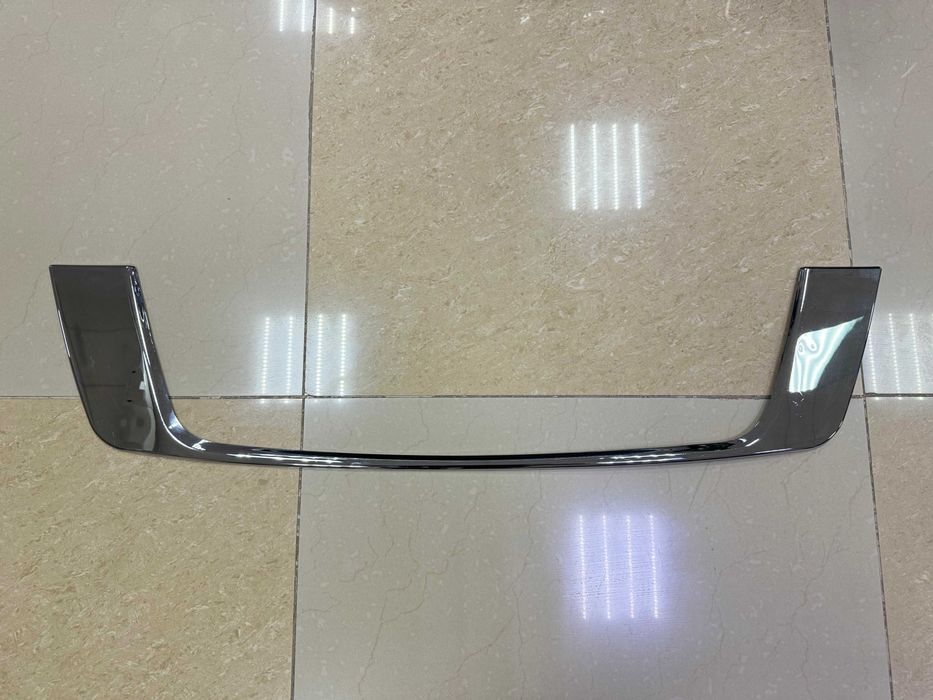 Накладка (хром) под номер Toyota Prado 120