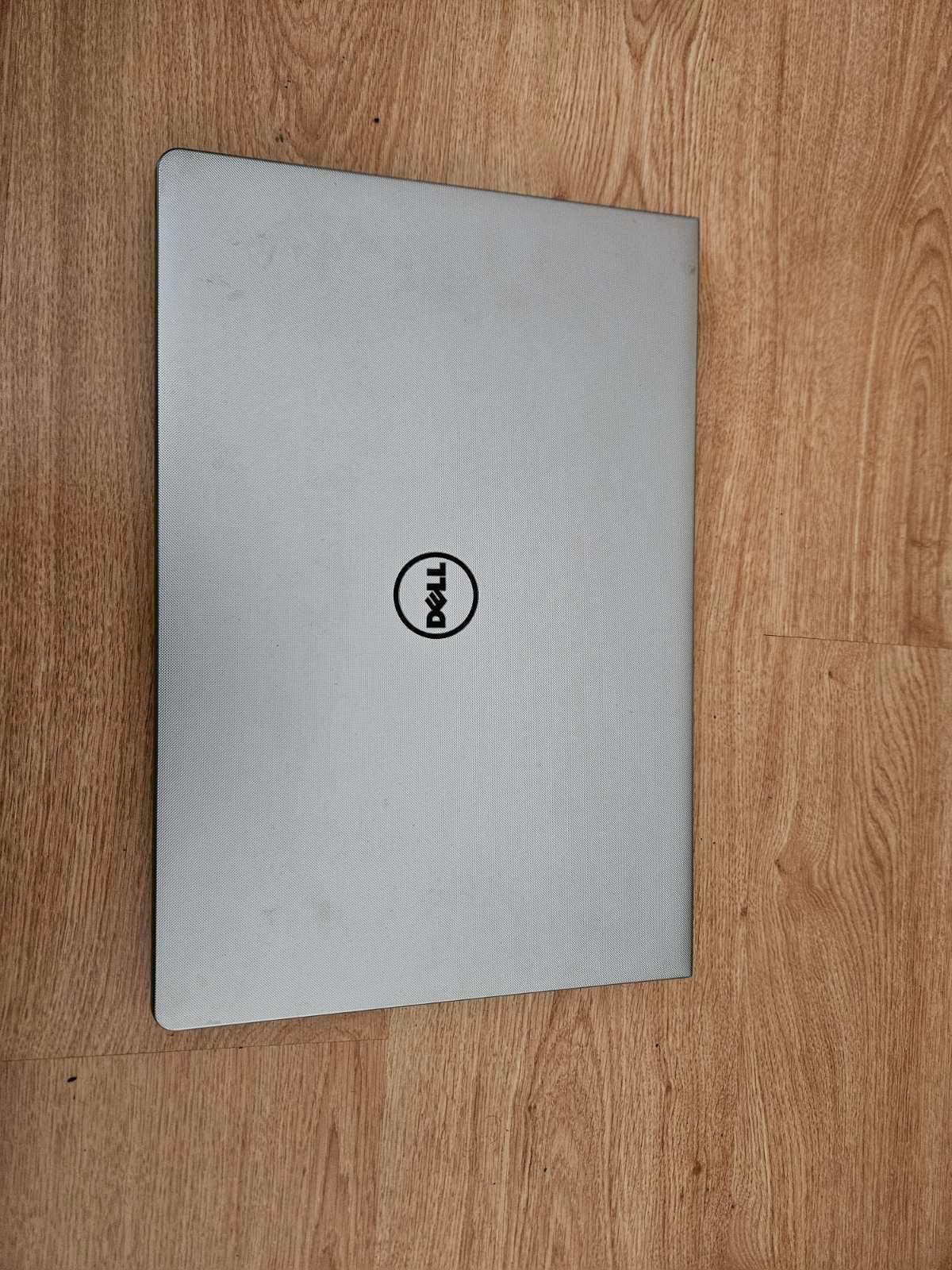 Лаптоп Dell Inspiron 15.6", AMD A6-7310 APU