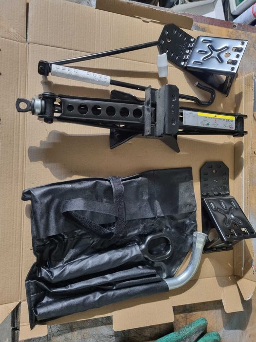 Roata Rezerva audi q5 cu 5x112 pe 195-75-18 slim-noua,originala