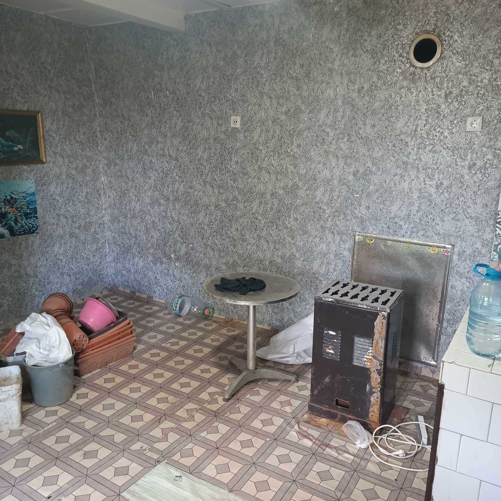 Продава се Къща в Търговище, Вилна зона - 24 кв.м за 935 €/кв.м - Снимка #2