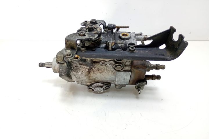 Pompa injectie 028130107A Volkswagen VW Caravelle T4 seria