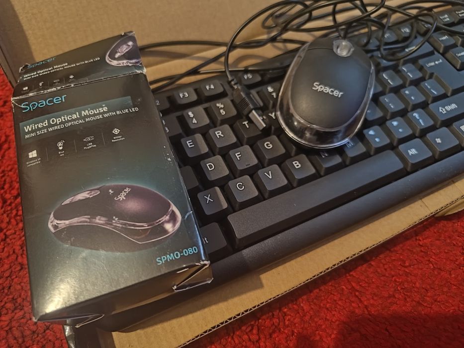 vând kit spacer tastatură+mouse