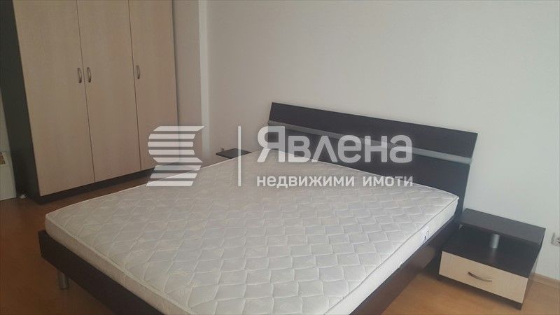 Дава се под наем Двустаен апартамент в Варна, Гръцка махала - 60 кв.м за 355 € - Снимка #4