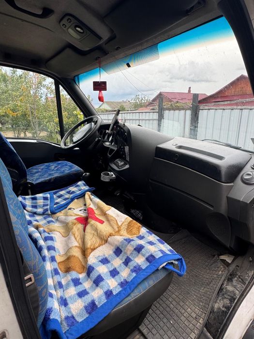 Iveco daily basculabil 3 parti motor 2.8 8900€