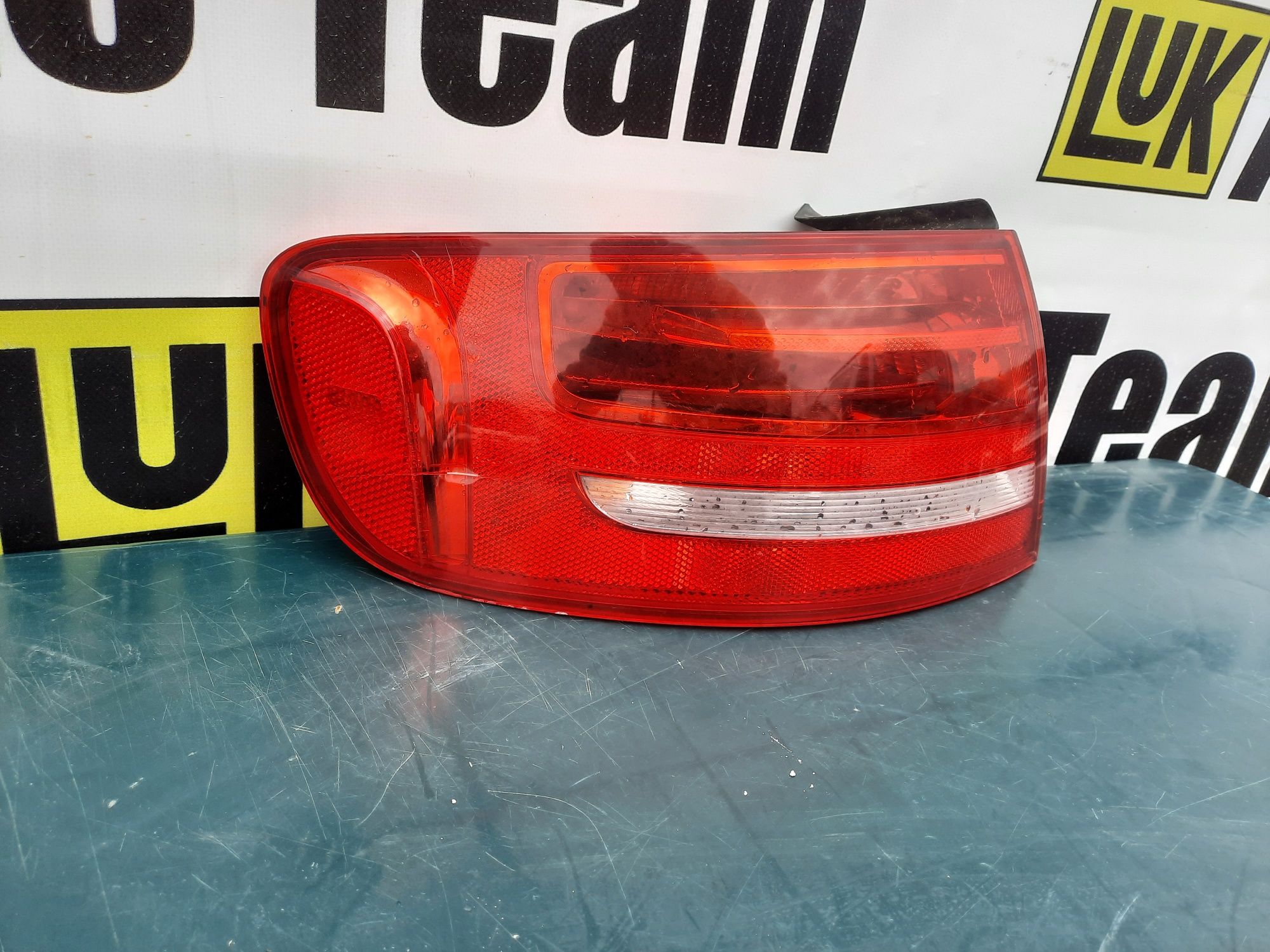 Stop tripla lampa stanga audi a4 b8