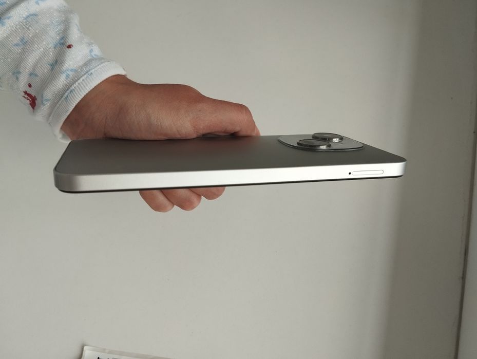 Продам смартфон Tecno Spark go 1