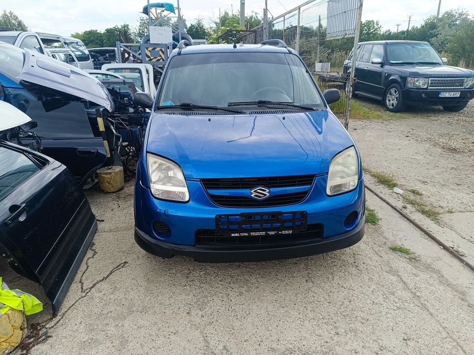 Dezmembrez suzuki ignis 1.3 4x2 și 1.5 benzina 4x4 fabricatie 2005