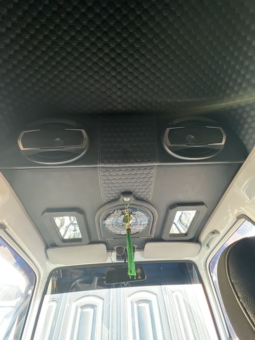 Sostanyasi zor galip gorip olasla mashinda duripdi galishamiz ustinda