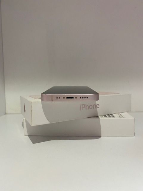 Продавам iPhone 13 mini