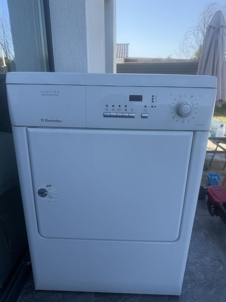 Uscator de rufe 6 kg Electrolux