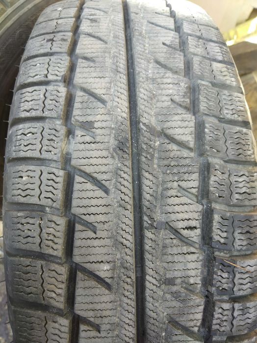 Продавам 4бр зимни гуми 225 65 16 С, 7+мм грайфер