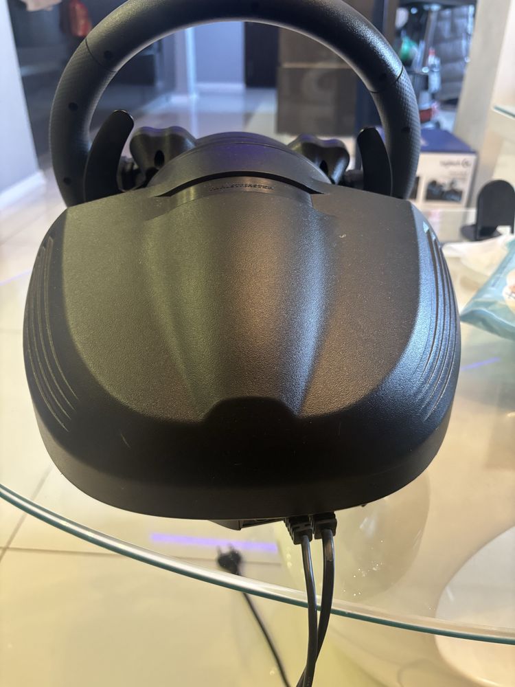 Волан с педали Thrustmaster TMX force feedback
