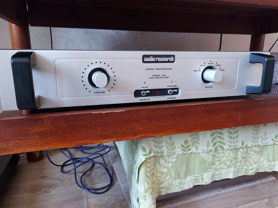Аудиофильский предварительный усилитель Audio Research LS9 (США)