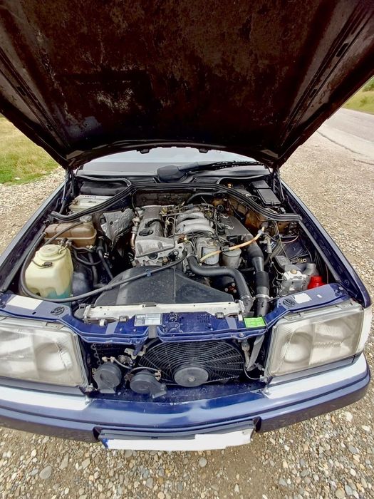 Mercedes benz w124 +extra un motor 2,5 Turbo diesel cu cutie