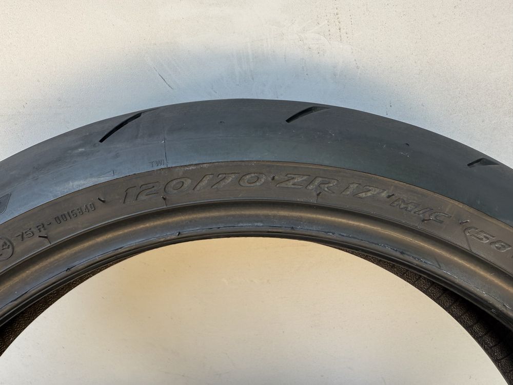 120/70/17 Pirelli rosso corsa dot 2024