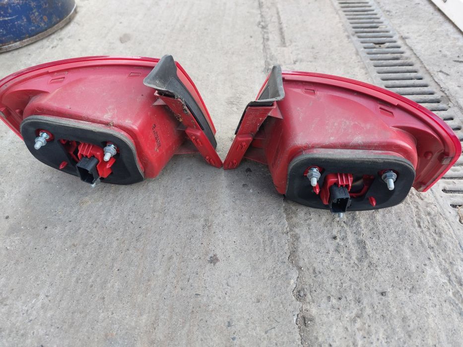 Set triple / stop / stopuri caroserie VW PASSAT B6 2005-2010 berlin