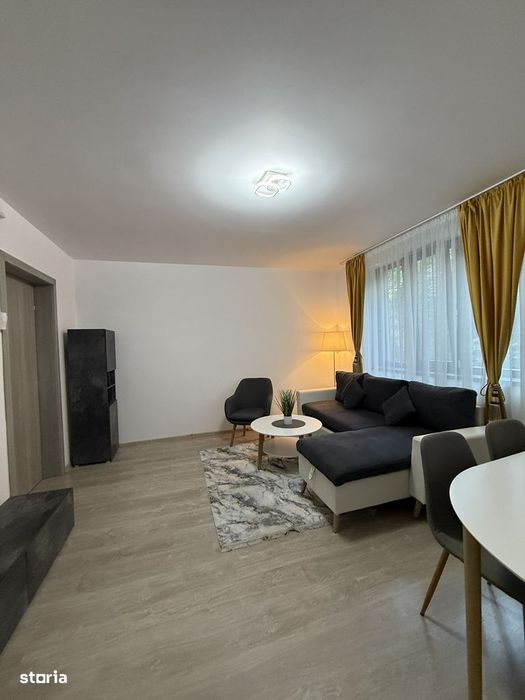 Apartament 2 camere + camera birou & parcare, parter, zona Teilor