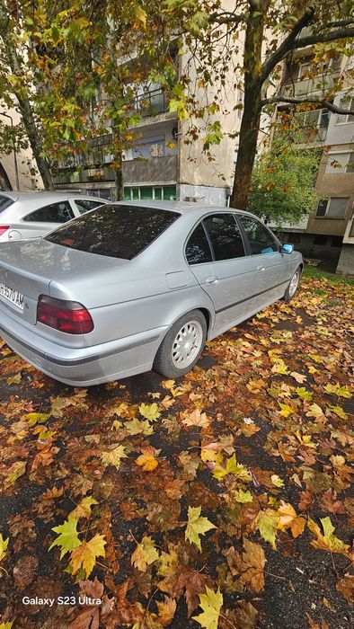 Bmw 520i повреден