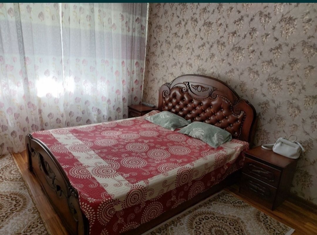 2ком./1/4 Юнусабад 13квартал.Базар,метро.Ремонт и обстановка.2х6 балко