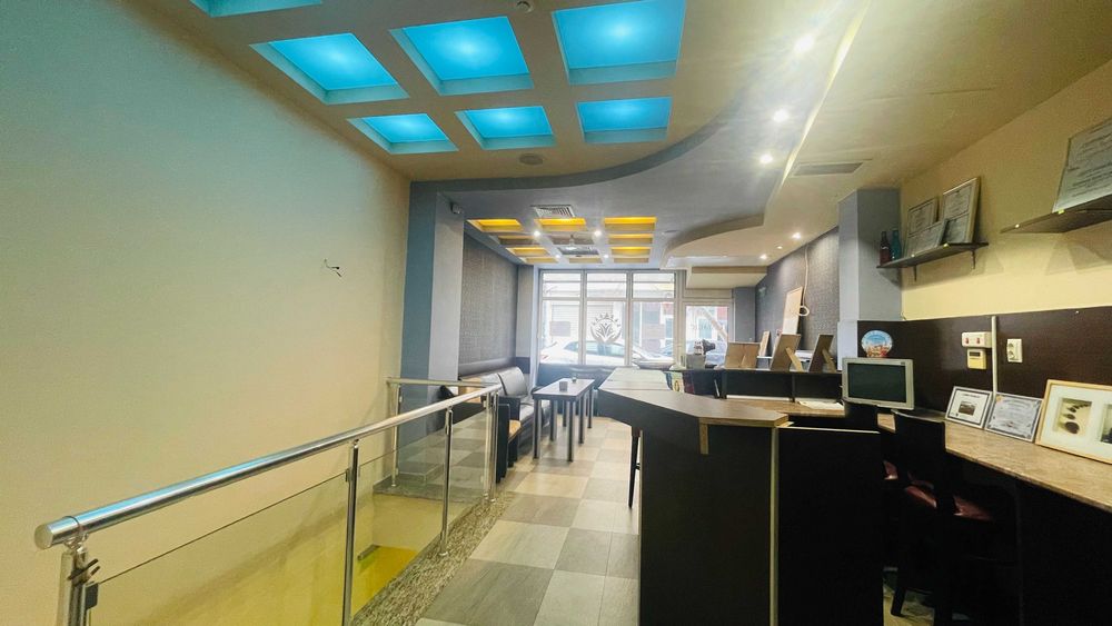 Продава се Магазин в Пловдив, Център - 1387 кв.м за 94 €/кв.м - Снимка #2