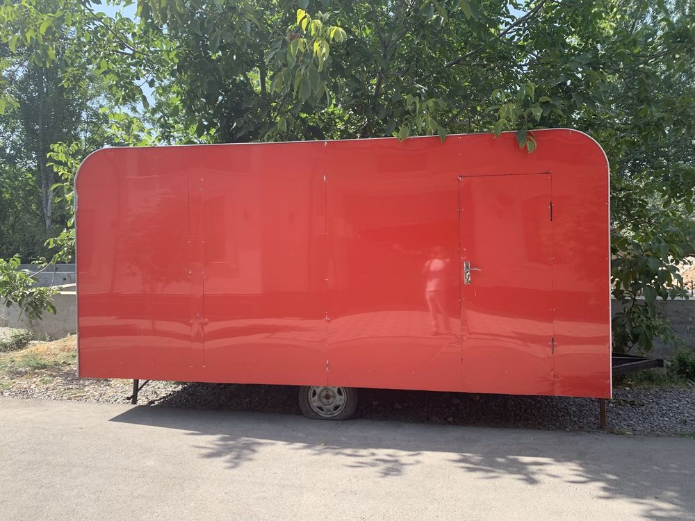 Food truck sotiladi. Holati yangi ishlatilmagan razmeri 2*5 metr