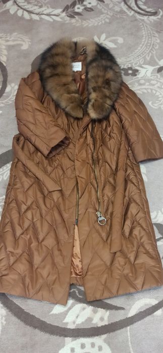 Стеганое пальто с соболем