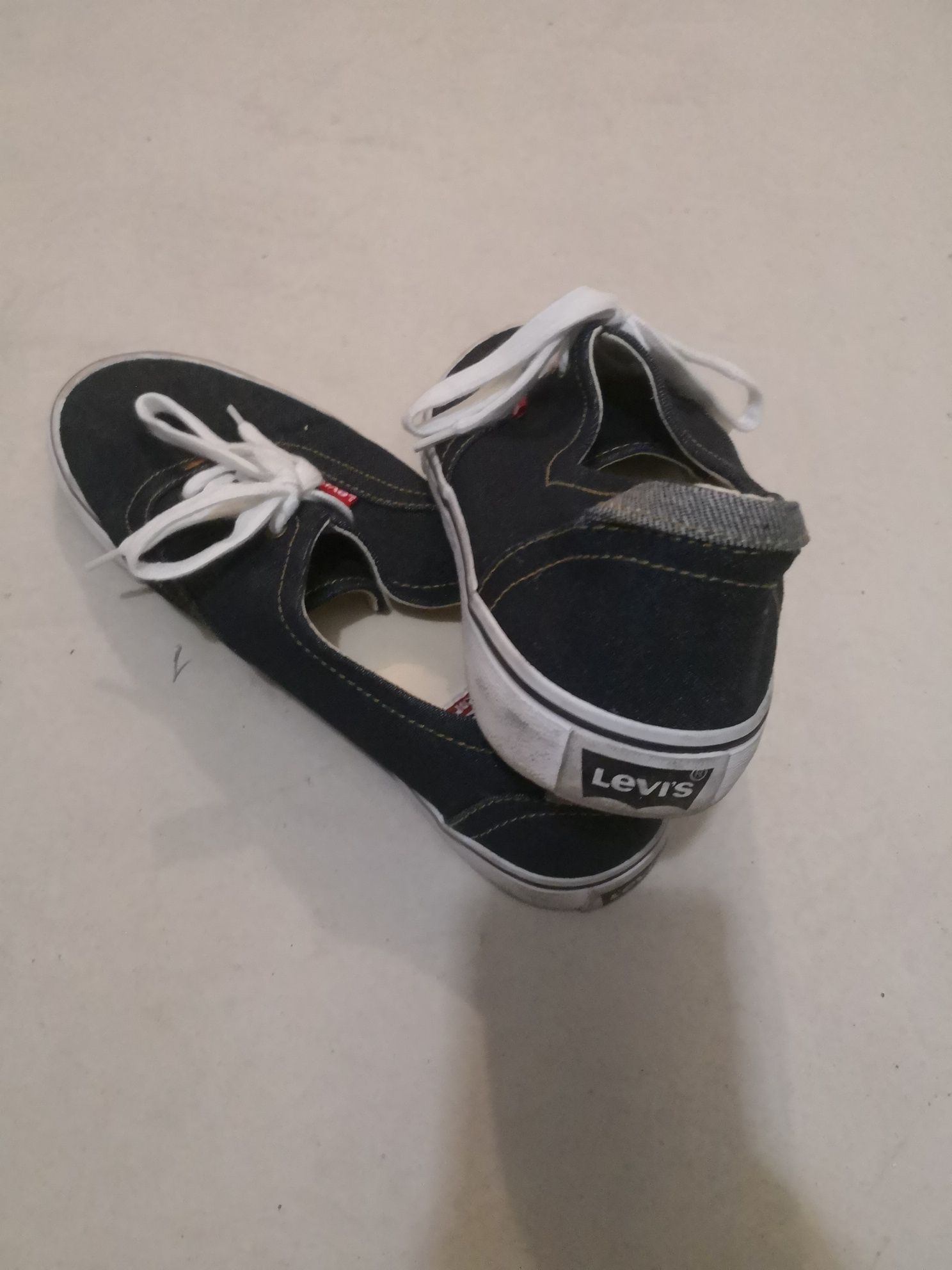 Обувки Adidas, Hilfiger, Puma, Levis. И др.