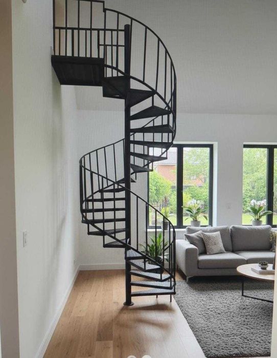 Лестница . Лестница.