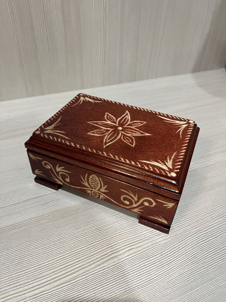 Продам шкатулку ручная работа