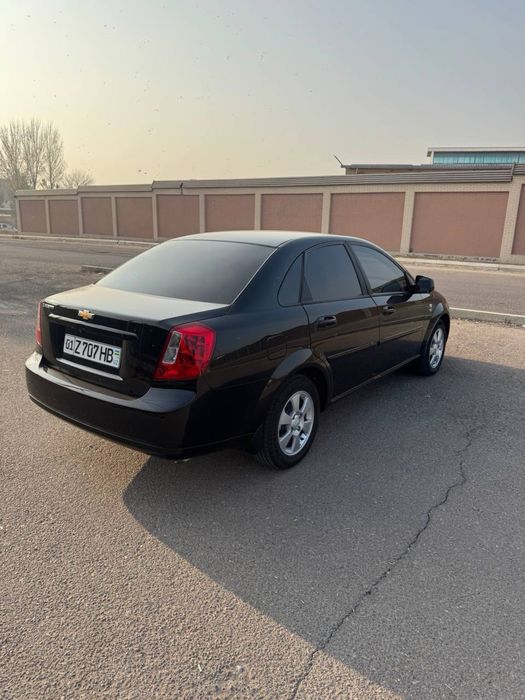 Jentra 2023 qora bezluk