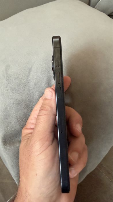 Iphone 15 Pro Max 1 tb с една година гаранция