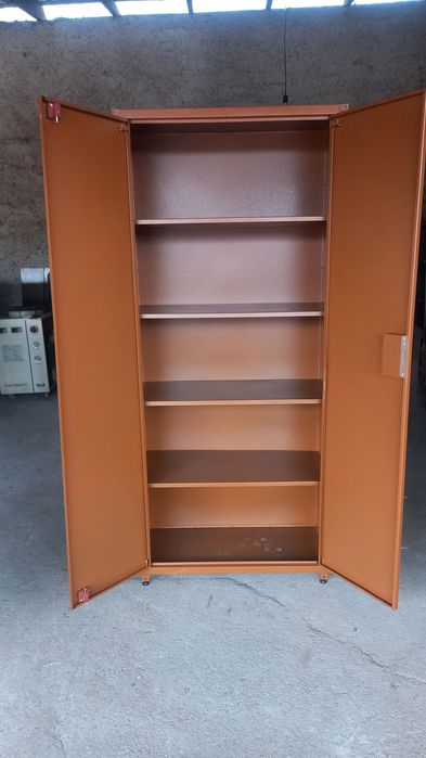 Bugalter shkafi. Metal