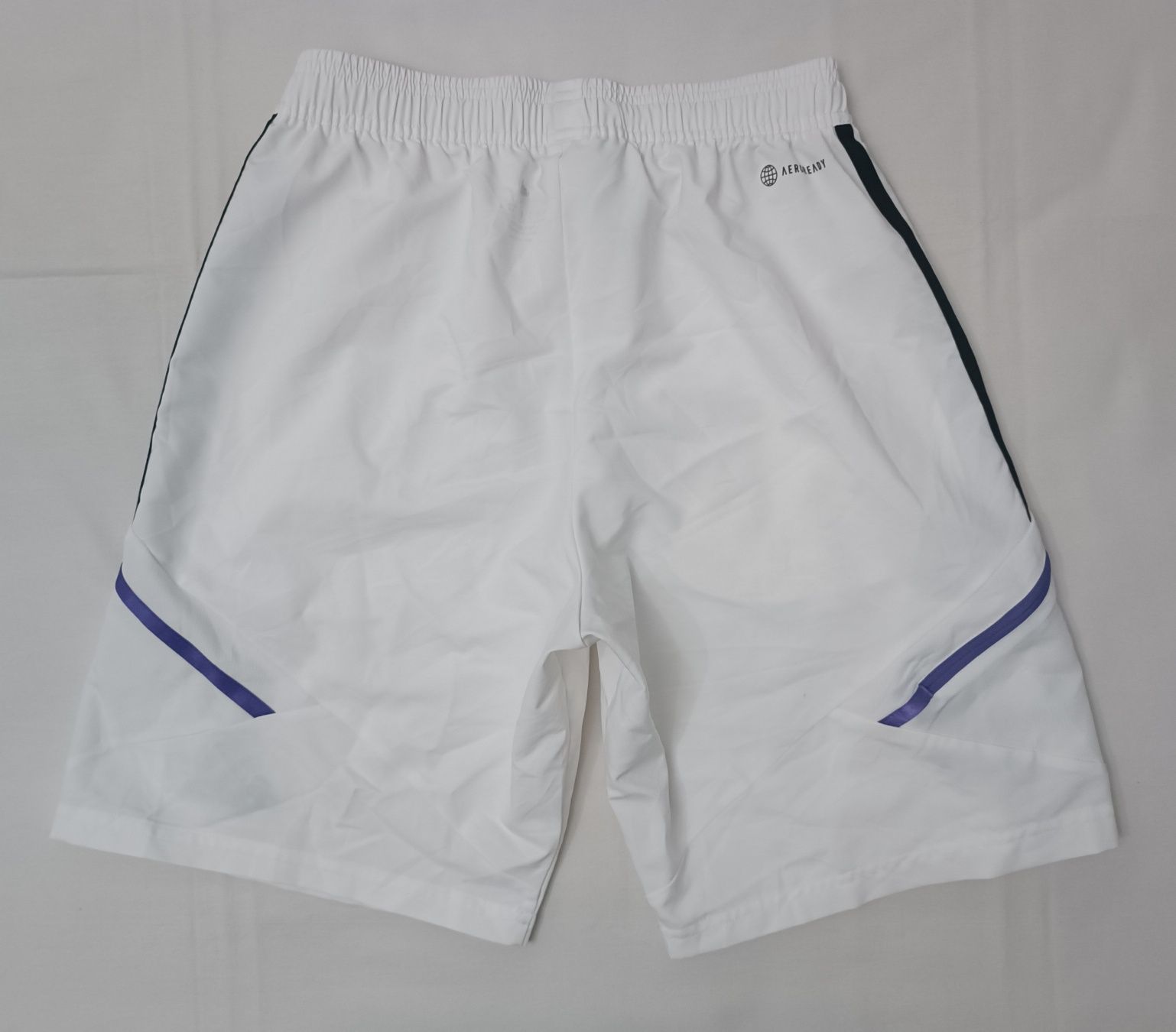 Adidas Real Madrid Shorts оригинални гащета S Адидас Реал Мадрид шорти