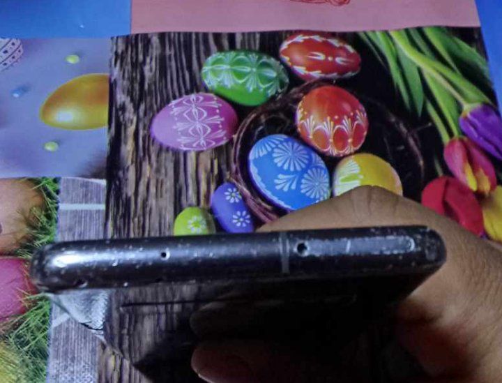 Vând Samsung s10 sau schimb telefonul se vede un poze starea telefonul