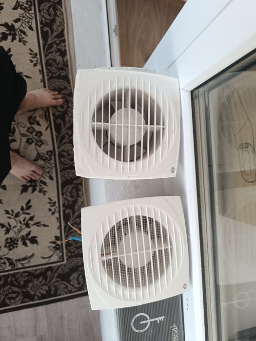 Продам вытяжку электро