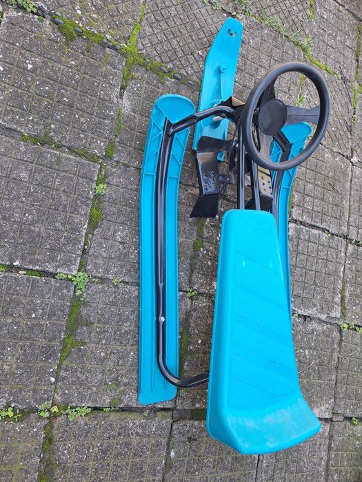 Управляема шейна с кормило/волан тип Чук и гег