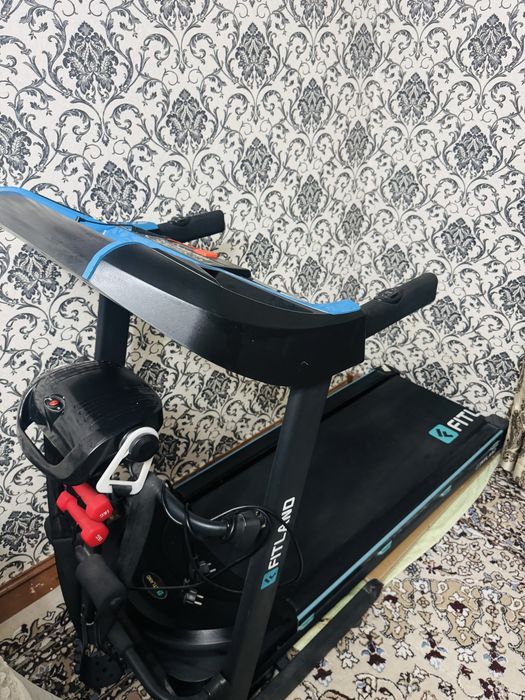 Беговой дорожки и Велосипед