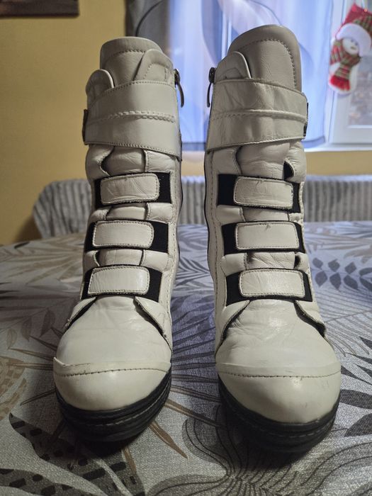 Дамски боти естествена кожа с ток