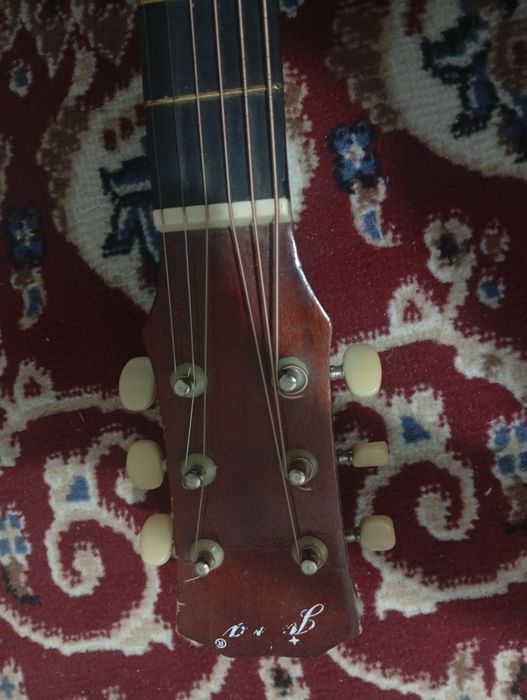 ГИТАРА акустическая