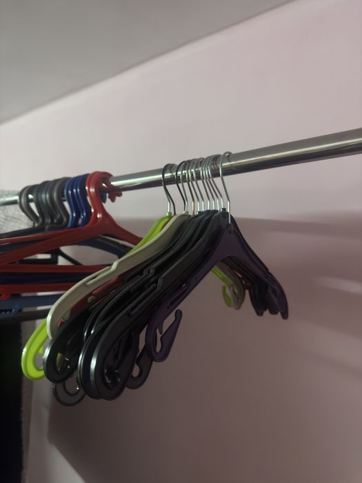 Вешалки разные дешево