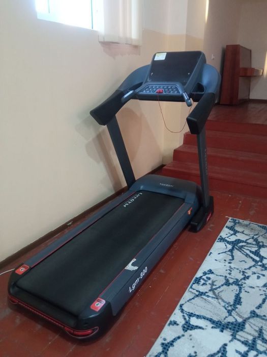 Югуриш йўлаги. Зўр ҳолатда сифатли,