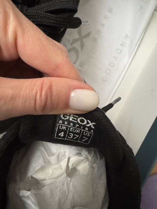Маратонки Geox , 37 номер