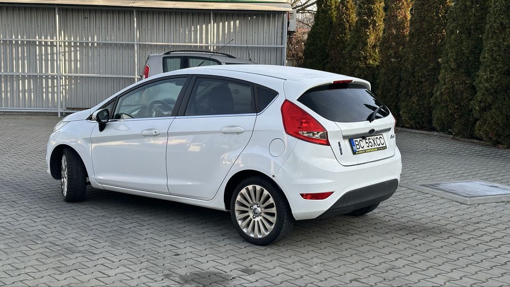 FORD FIESTA 14 benzina