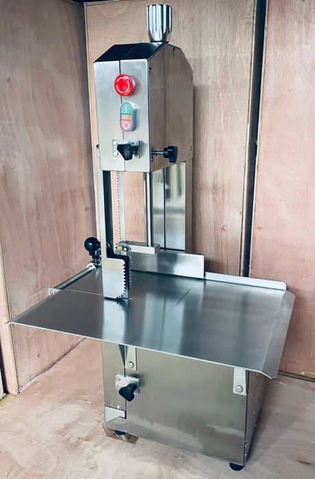 Fierăstrău de oase - standard 1850mm 1500W 2 lame