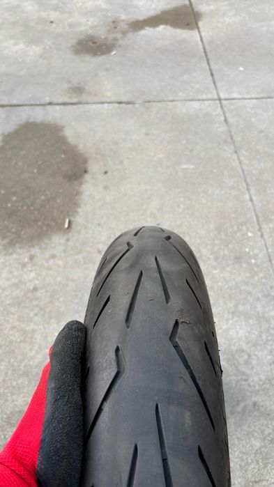 Продавам гуми Pirelli Diablo Rosso II Corsa 120/70/17 и 180/55/17