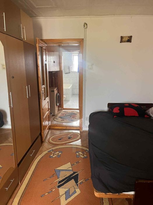 Inchiriez apartament 2 camere, etj 4, zona Dunarea, Crihala