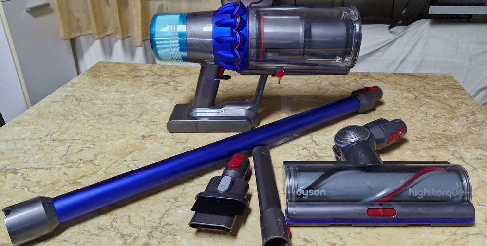 Dyson V15 aspirator