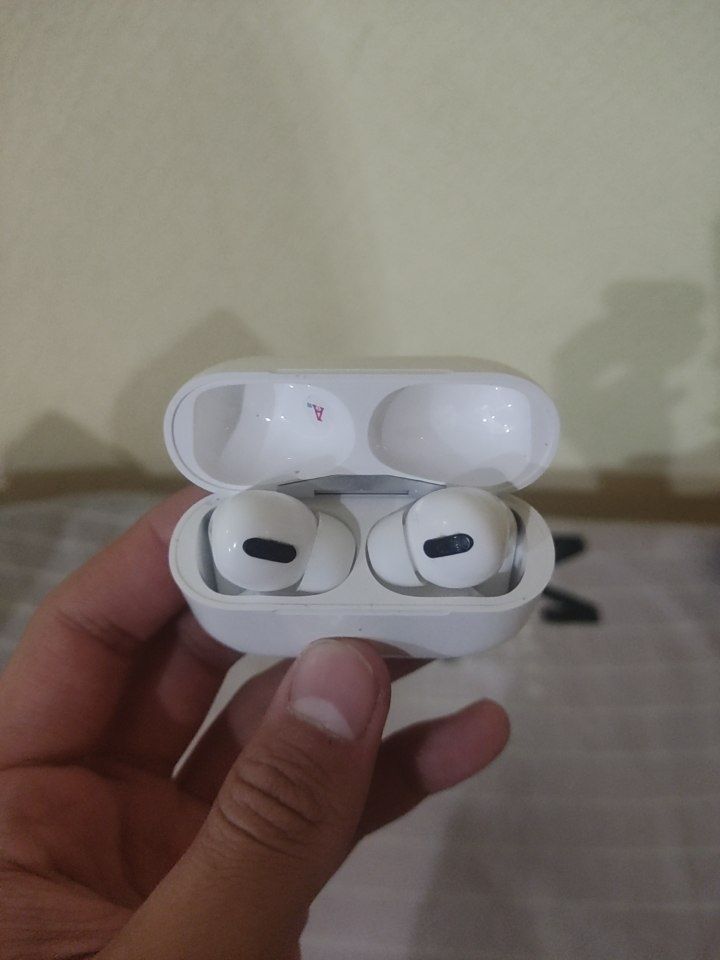 Беспроводные наушники PODS PRO