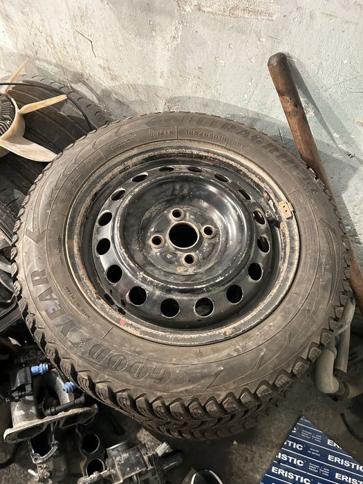 185/65/15 Зимний шипы goodyer дискымен бірге