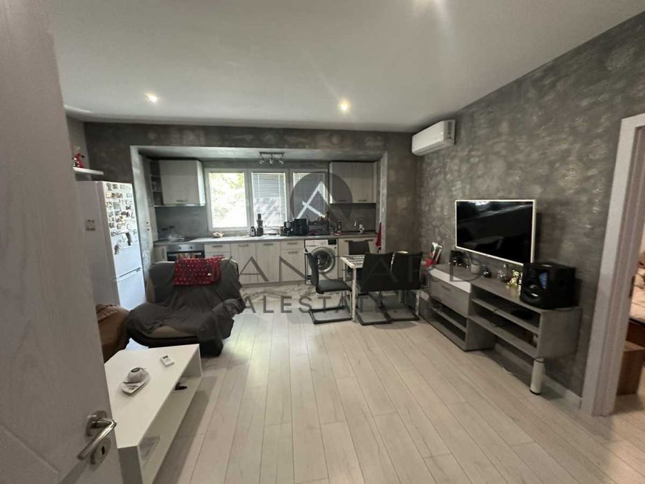 оф.20515 Четиристаен обзаведен с готови наематели/Смирненски